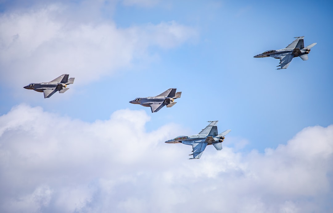 투자 분석 이미지